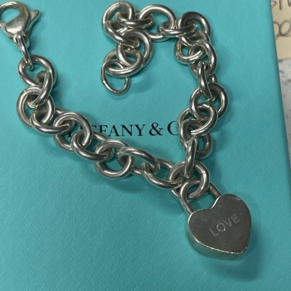Excellent condition authentic Tiffany & co link bracelet and love padlock - Picture 5 of 8